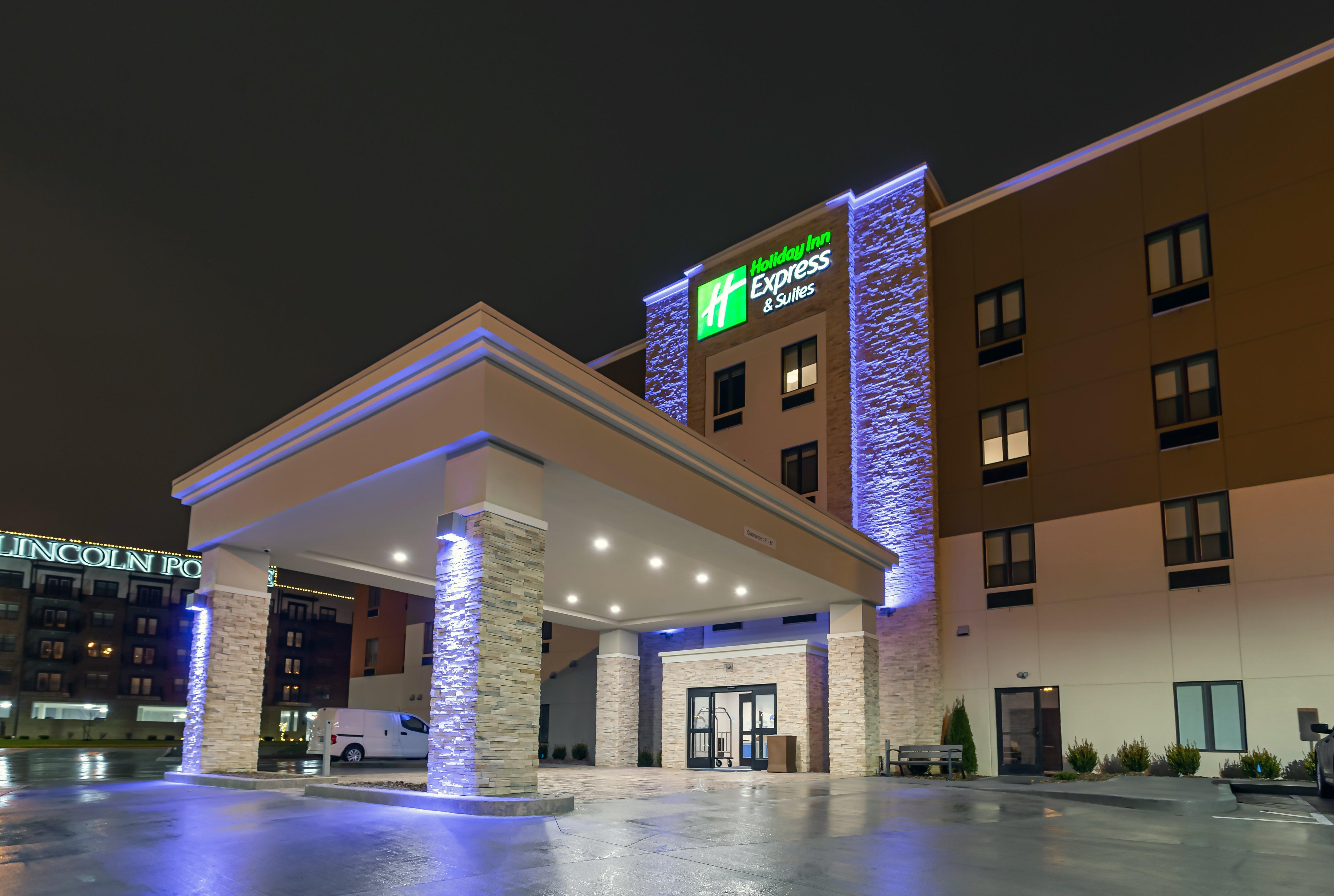 Holiday Inn Express & Suites - Columbus - Worthington, An Ihg Hotel Экстерьер фото